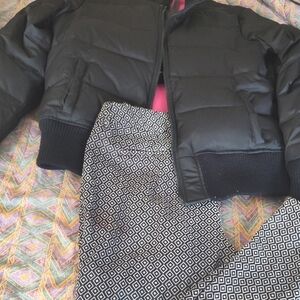 Old Navy Black and White Geometric Pants From The Diva Collection